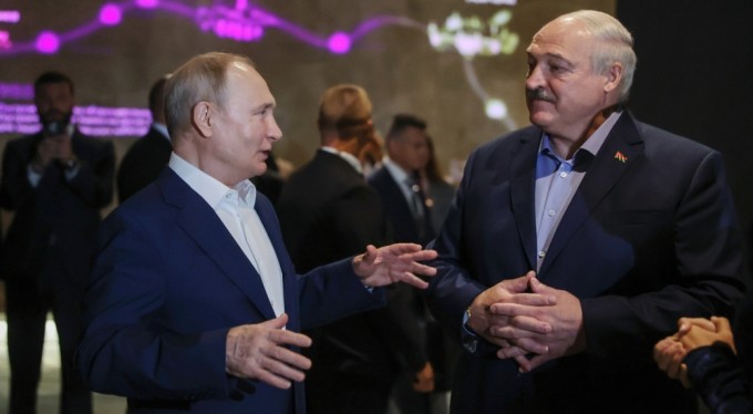 Lukaşenko: Siz Ukraynalılar sınırımızı geçmezseniz, bu savaşa asla katılmayacağız"