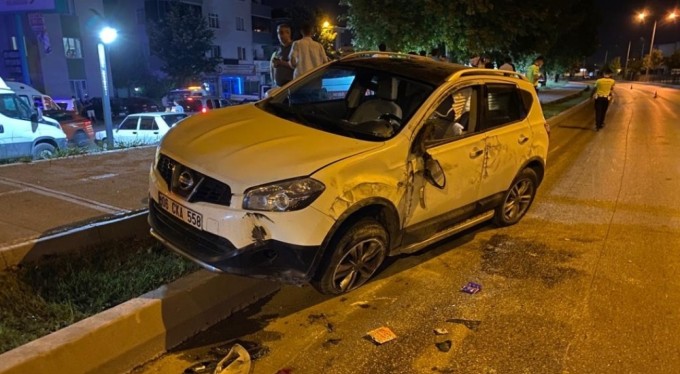 Bursa'da otomobil ile cip çarpıştı! 1'i çocuk 5 yaralı