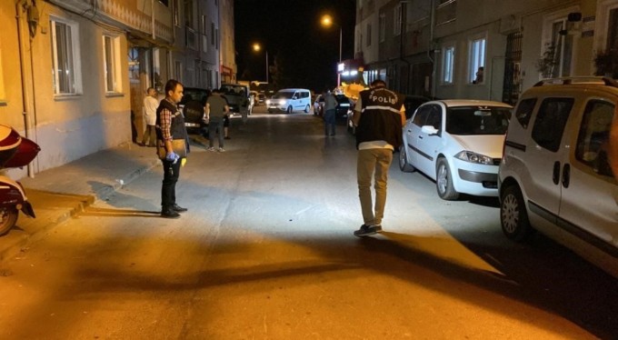 Bursa'da ablasını tehdit eden eski eniştesini vurdu