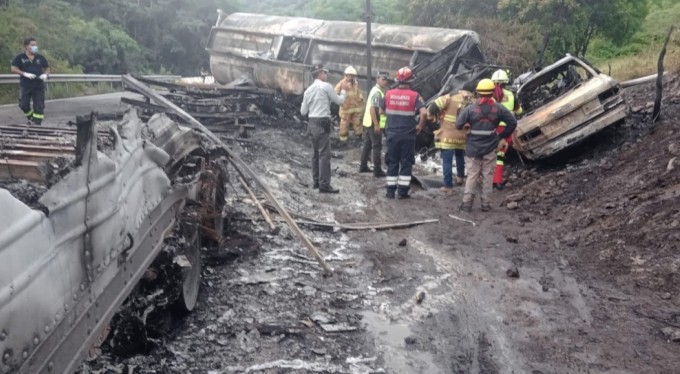 Meksika'da tanker kazası: 8 ölü