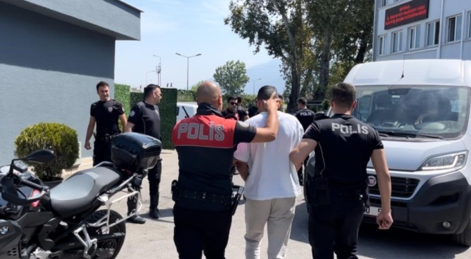 Bursa'da şehir mangası 10 kişi adliyeye sevk edildi