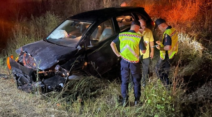 Bursa'da iki otomobilin çarpışması sonucu 5 kişi yaralandı!