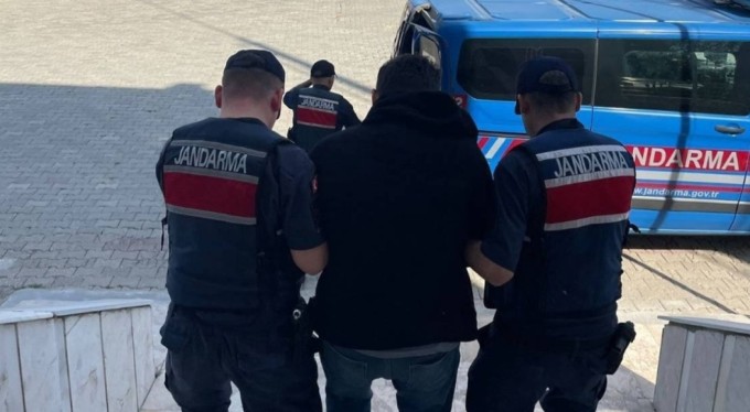 Yunanistan'a kaçmaya çalışan 17 FETÖ mensubu yakalandı