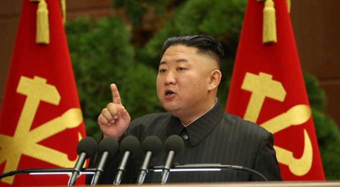 Kuzey Kore lideri Kim'i taşıyan zırhlı tren Rusya'ya vardı