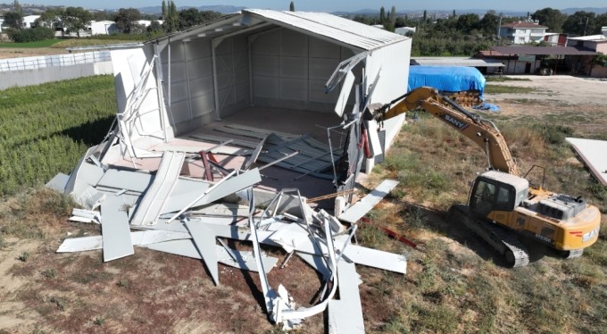 Tarım toprağında kaçak yapıya geçit yok