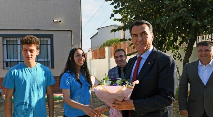 Başkan Dündar eğitime destek