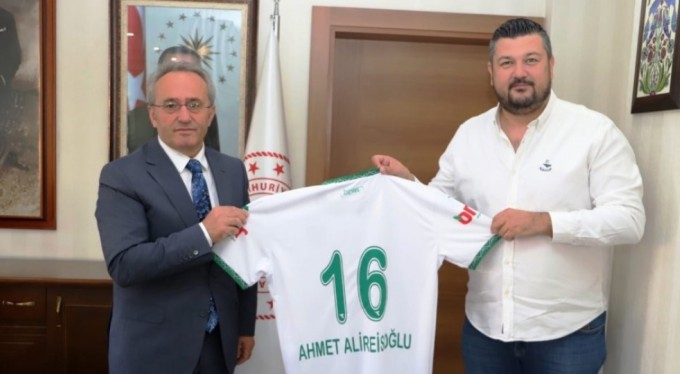 Bursaspor, İl Milli Eğitim Müdürlüğü'nü ziyaret etti