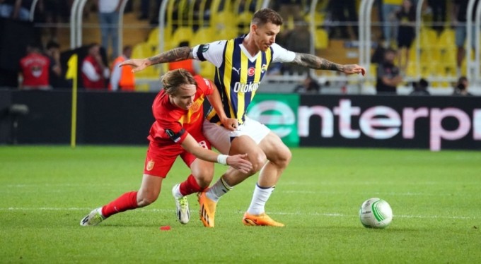 Fenerbahçe, Konferans Ligi'ne 3 puanla başladı!