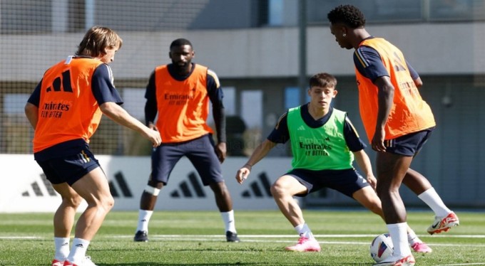 Arda Güler, 2 ay aranın ardından takımla çalıştı