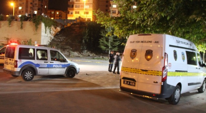 Düğün sonrası çıkan silahlı, bıçaklı kavgada uzman çavuş öldü, 2 kişi de yaralandı