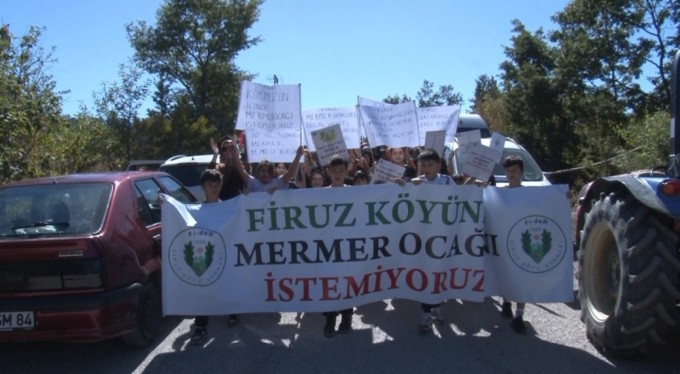 Bursa'da köy sakinleri mermer ocağı için eylem yaptı