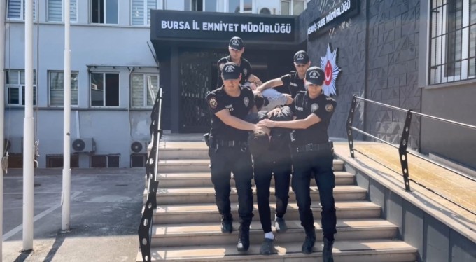 Cinayetin sebebi takas kavgasıymış ...Gece kulubü işletmecisinin katil zanlıları operasyonla yakalandı