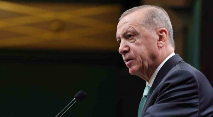 Cumhurbaşkanı Erdoğan: "Yeni evlenen çiftlere, Aile ve Gençlik Bankası'ndan karşılanmak üzere faizsiz kredi imkanı sunacağız"