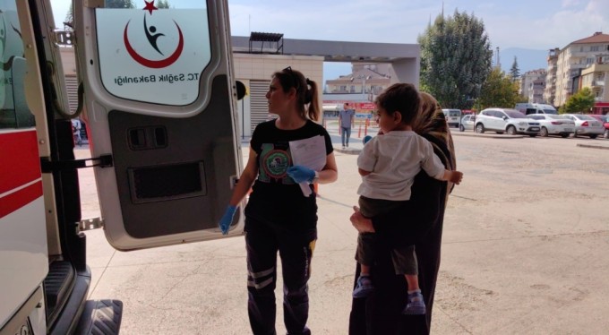 Bursa'da 2 yaşındaki çocuk çivi yuttu