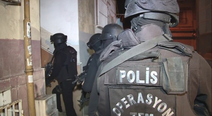 "Transfer Operasyonu" ile 52 FETÖ mensubu şüphelisi yakalandı!