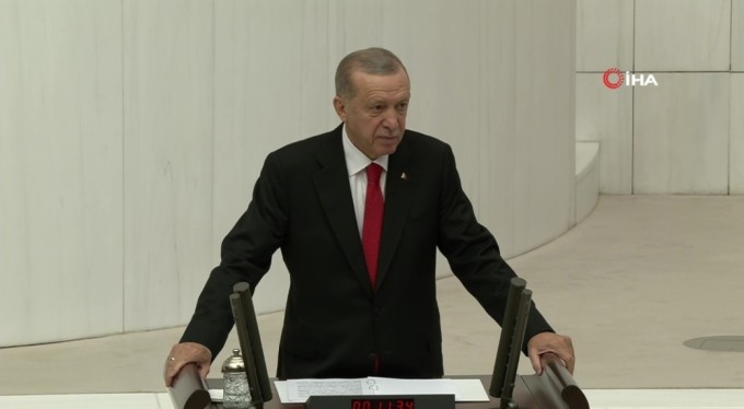 Cumhurbaşkanı Erdoğan: "Bu anayasanın 2023 Türkiye'sini taşıyamadığı açıktır"