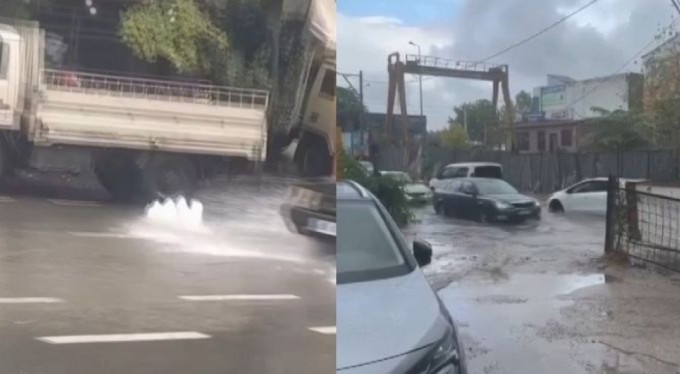 Bursa'da şiddetli yağıştan dolayı rögarlar taştı, sokaklar göl oldu!