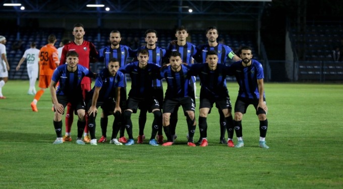 TFF 2. Lig: Karacabey Belediyespor: 3 - Kırşehir FSK: 0