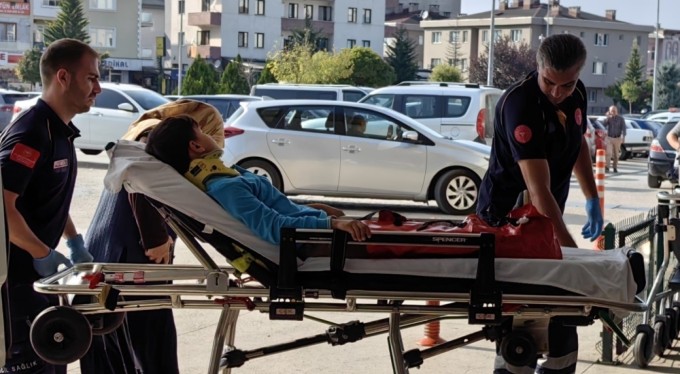 Bisiklet süren çocuğa çarparak kayıplara karıştı