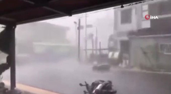 Tayvan'ı Koinu Tayfunu vurdu: 190 yaralı