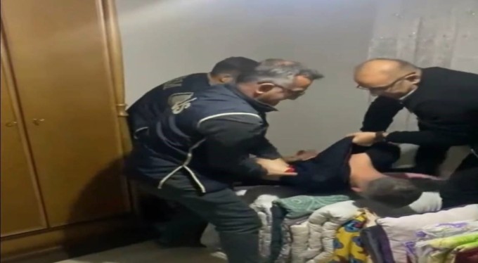 Bursa'da 13 yıl hapis cezası bulunan hırsız yorganların arasından çıktı!