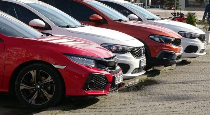 Bursa'da ucuz lüks otomobil vaadiyle paraları topladı, tutuklandı!