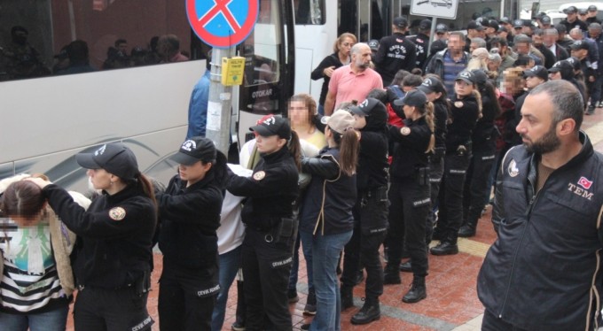 PKK cezaevi dış koordinasyon yapılanması operasyonunda 32 şüpheli serbest