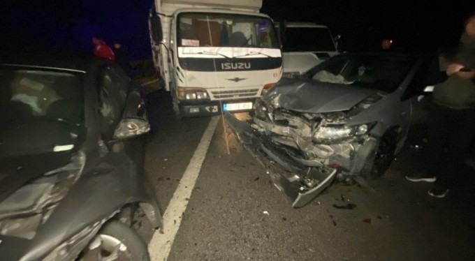 Ortalık savaş alanına döndü! 26 araç kazaya karıştı