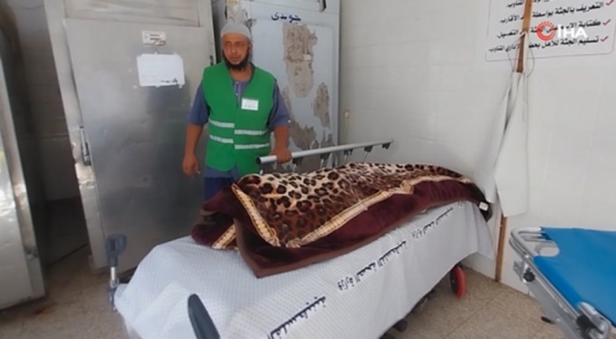 Gazze'de morglar doldu, cansız bedenler dondurma kamyonlarında muhafaza ediliyor