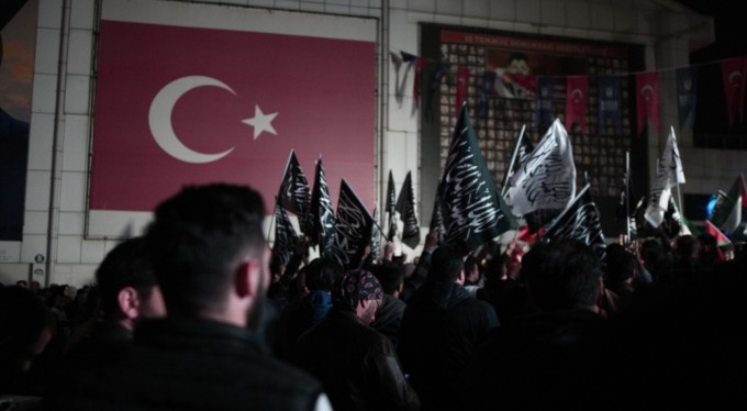 Bursa'da İsrail'in Gazze'deki hastaneye saldırısı protesto edildi