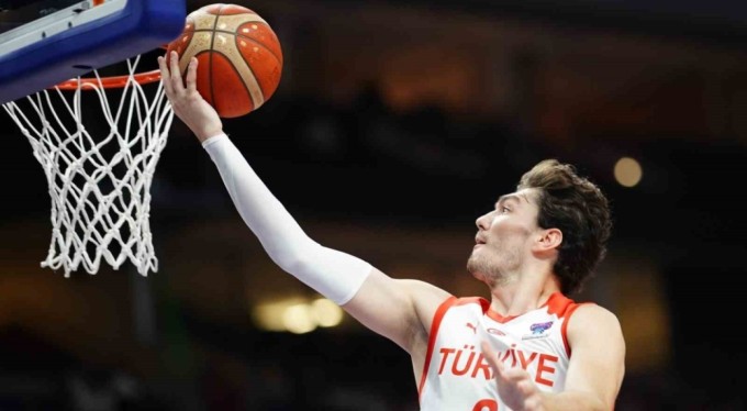Cedi Osman: "Ben milli formayı reddetmedim"