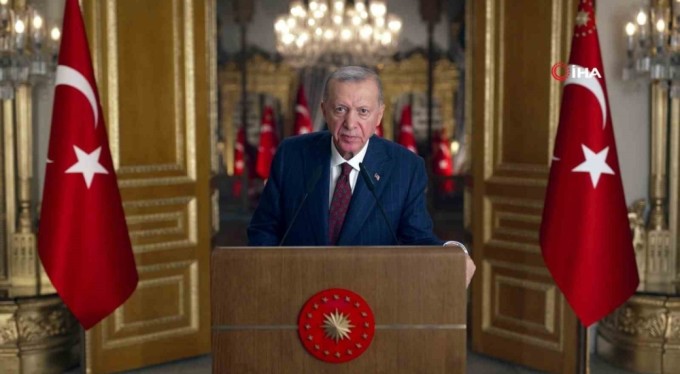 Cumhurbaşkanı Erdoğan: "(Türk dünyası) Aramızdaki kardeşlik ruhunu sağlam tuttukça çok büyük başarılara imza atacağımıza inanıyorum"
