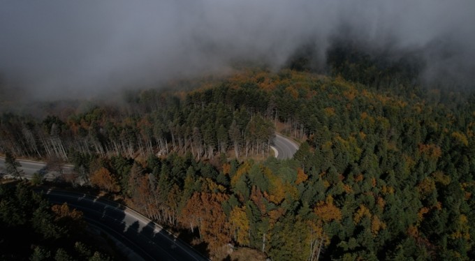 Uludağ'da sonbahar şöleni havadan görüntülendi