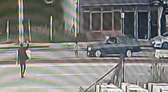 Bursa'da 2 yaşındaki çocuğa araba çarptı!