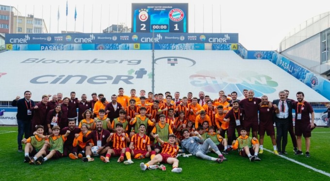 Galatasaray'ın gençleri Bayern'i 2-1'le geçti