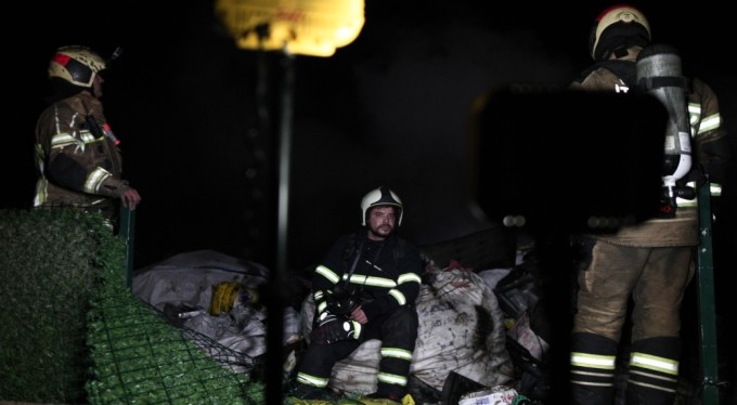 Bursa'da fabrikanın yanında çıkan yangında facianın eşiğinden dönüldü!