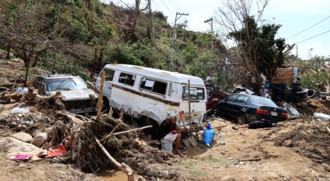 Meksika'da Otis Kasırgası'nda can kaybı 39'a yükseldi
