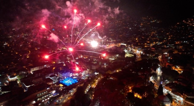 Bursa'da 100. yıl kutlamalarına havai fişekli final