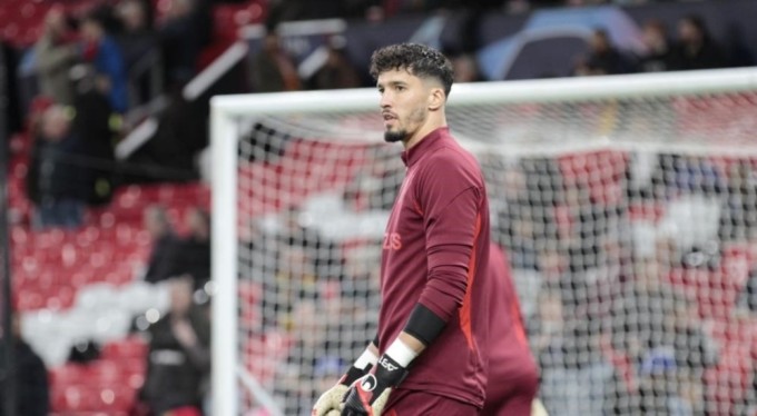 Altay Bayındır: "Galatasaray ile oynadığımız maçlardaki atmosferi seviyordum"