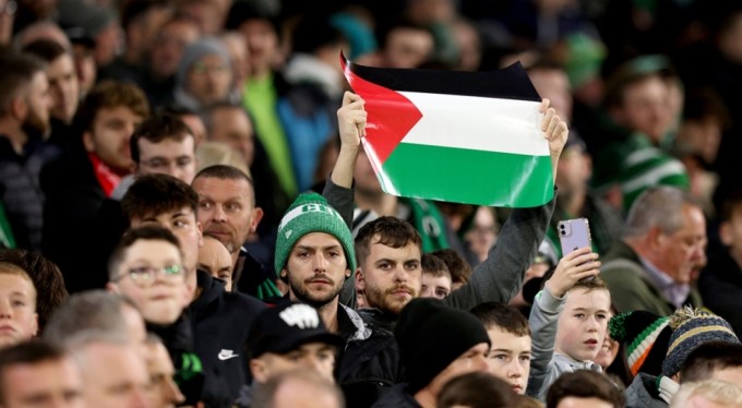 Celtic'ten Filistin bayrağı açan taraftarlara yasak