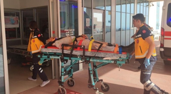 Bursa'da inşaattan düşen işçi ölümden döndü