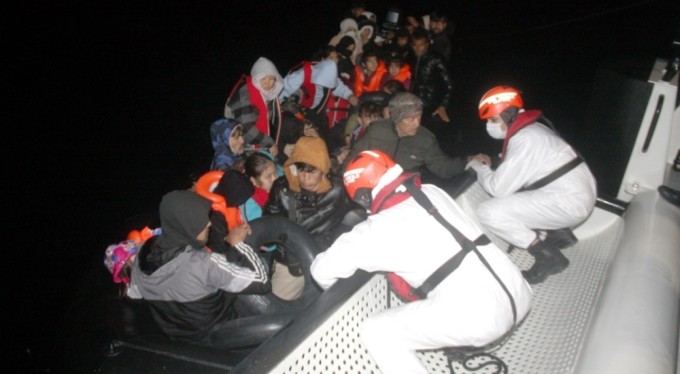 Yunanistan korkuttu, ölüme terk etti, Türkiye kurtarıp şefkat gösterdi