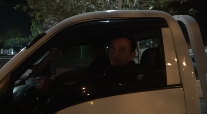 Bursa'da alkollü yakalandı, polis ekiplerine iş öğretmeye kalktı!