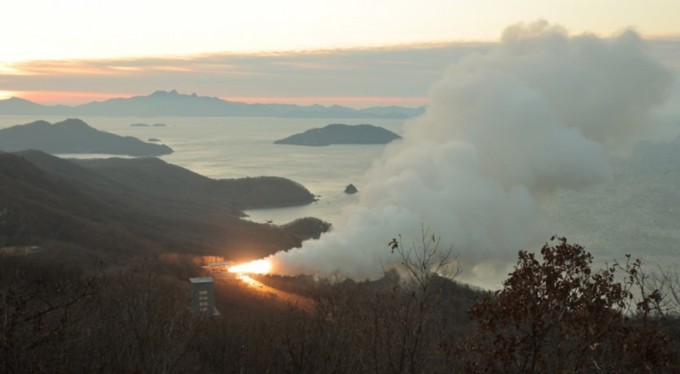 Kuzey Kore yeni tip füze motorlarını başarıyla test ettiğini duyurdu