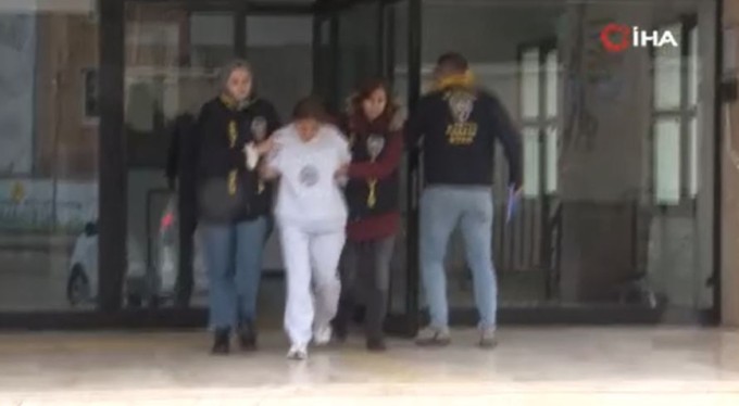 Sosyal Medya fenomeni Banu Parlak adliyeye sevk edildi