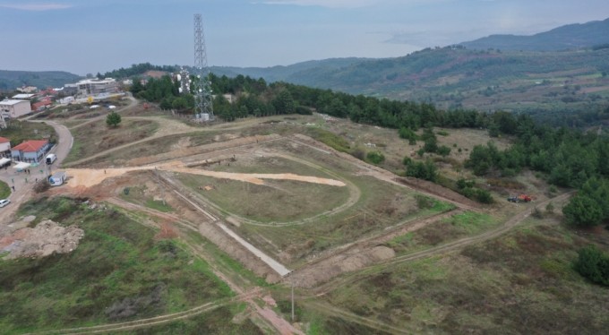 Osmangazi Gündoğdu Mahallesi spor sahasının temelleri atıldı