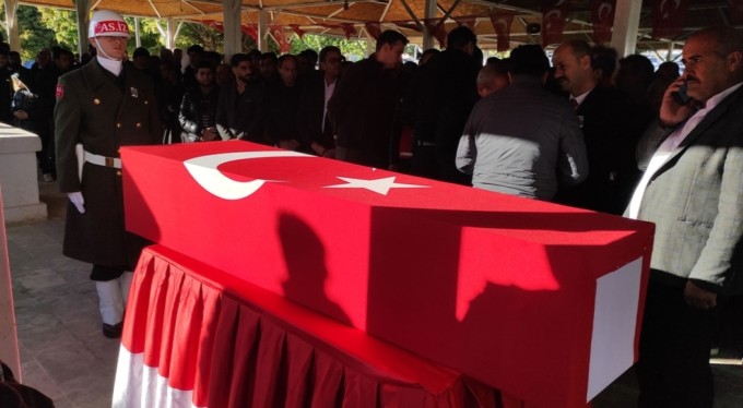 Şanlıurfalı şehit son yolculuğuna uğurlandı