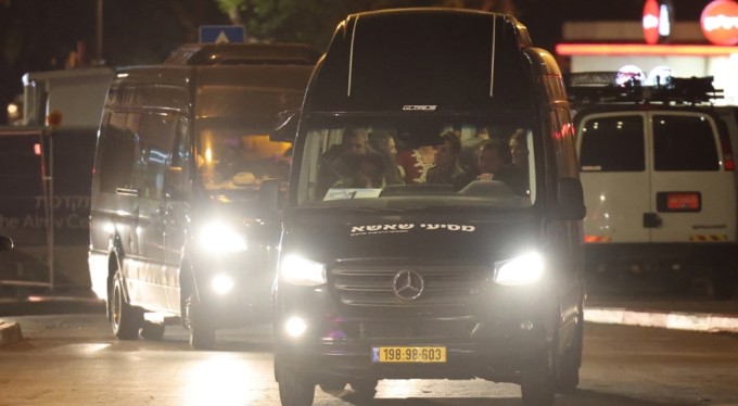 Hamas 11 İsrailli esiri serbest bıraktı