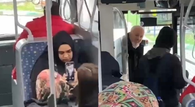 Bursa'da otobüs şoförü çıldırdı!