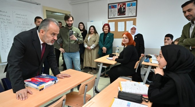 10 bin öğrencinin bursu hesaplara yattı!